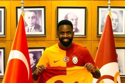 L'attaquant international congolais Cédric Bakambu s'est engagé avec Galatasaray