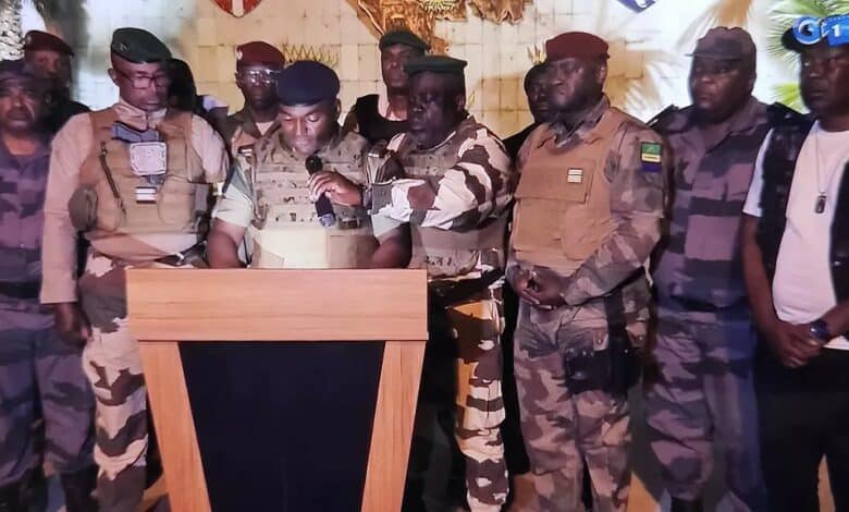 Un groupe d'officiers supérieurs de l'armée gabonaise a annoncé ce mercredi à la télévision avoir pris le pouvoir