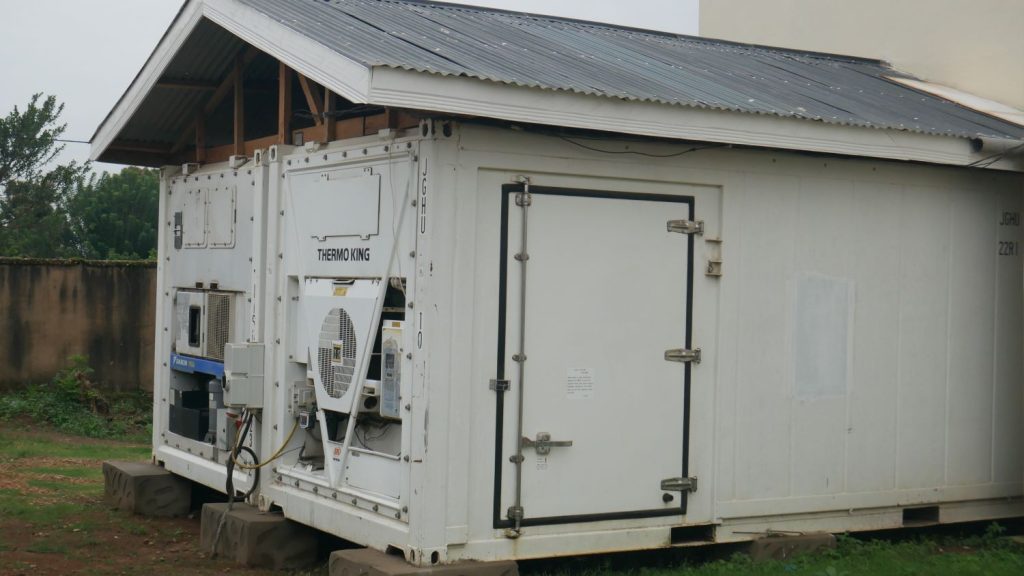 Augmentation significative de la capacité de la morgue de l'hôpital général grâce à des conteneurs frigorifiques offerts par la MONUSCO