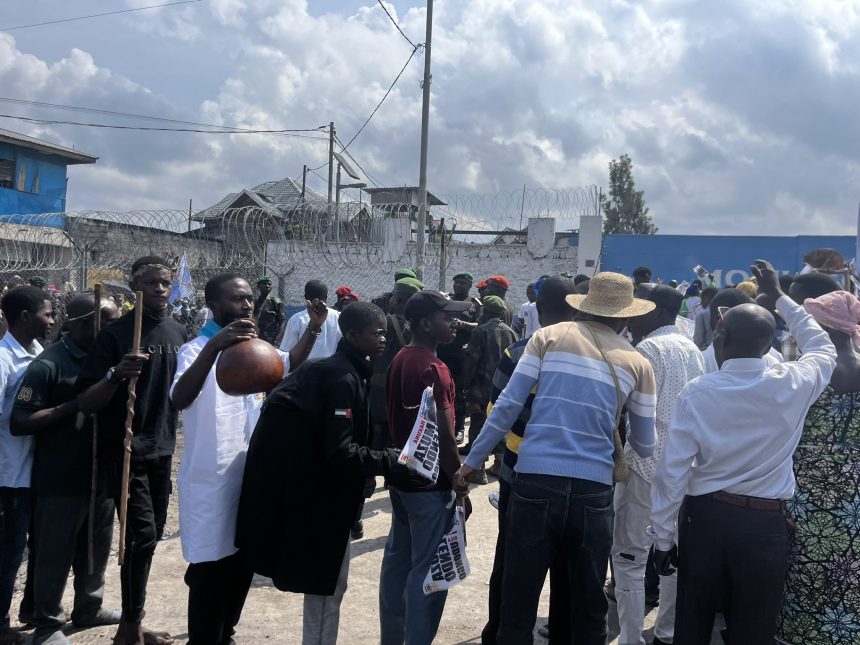Les manifestants à la base de la MONUSCO a Goma