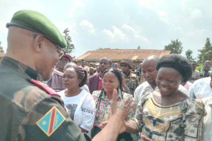 Le gouverneur militaire du Nord-Kivu, le lieutenant général Ndima Kongba Constant dans la commune urbano-rurale de Bulongo, en territoire de Beni
