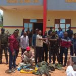 Le PDDRC-S remet au bureau de la commune de Kirumba 3 armes, 6 explosifs et des effets militaires