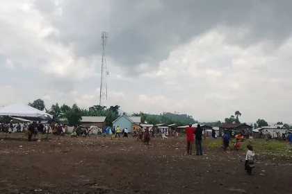 Plusieurs cabanes détruites par les eaux de pluie au camp de kanyaruchinya dans le territoire de Nyiragongo