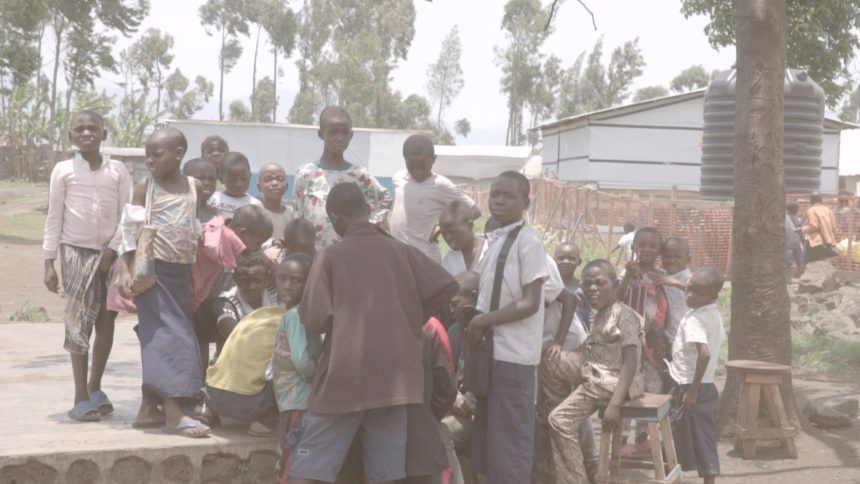 Certains enfants vivant au camp de déplacés de Bulengo