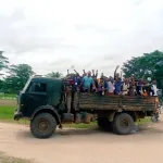 Un premier groupe d'étudiants prend la direction de Kisangani pour une formation paramilitaire