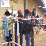 Poto d'illustration : Des témoins des candidats au centre de vote en ville de Beni