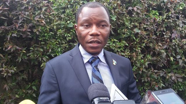 Le député provincial   Alexis BAHUNGA s’insurge contre la nouvelle taxe instituée à la barrière de Mubambiro