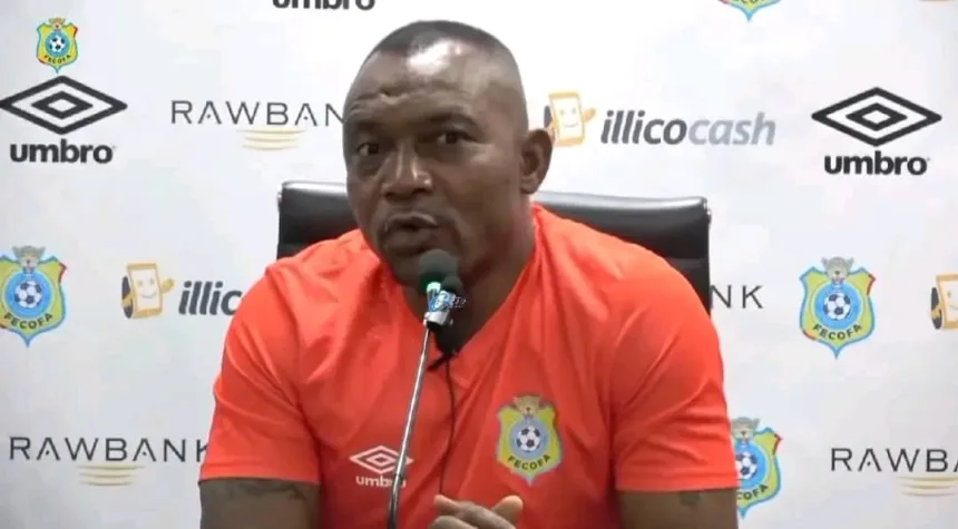 L'entraîneur congolais Papy Kimote ne souhaite pas poursuivre son aventure sur le banc de touche de l'équipe nationale senior dame de la RDC
