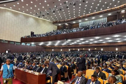 Les nouveaux députés, élus ont pris fonction, lundi à l’Assemblée nationale de la RDC