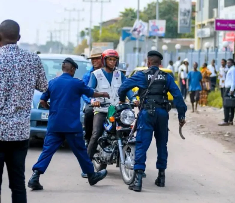 La police saisit plus de 160 motos dans la commune de la Gombe