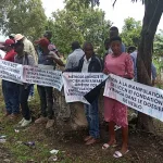 Les acteurs de la société civile du groupement Kamuronza ont organisé un sit-in pour exprimer leur opposition au financement par l'USAID d'un réseau de malfaiteurs opérant au sein du Parc National de Virunga