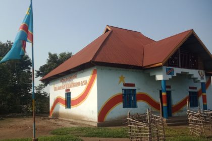 Photo d'illustration : Bâtiment administratif du bureau du quartier Congo Ya Sika/ délégué du gouverneur du Nord-Kivu à Kasindi