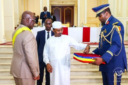 Le Président Félix Tshisekedi a été élevé à la dignité de Grand-Croix dans l’Ordre National du Tchad